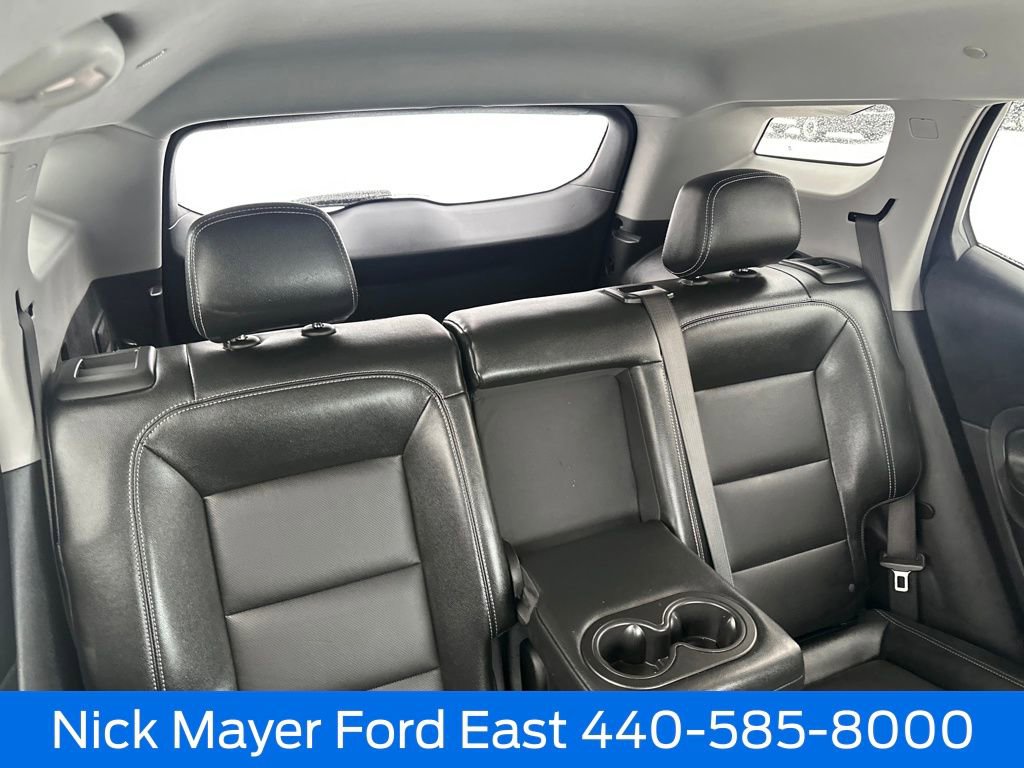 Used 2023 GMC Terrain SLT image 17