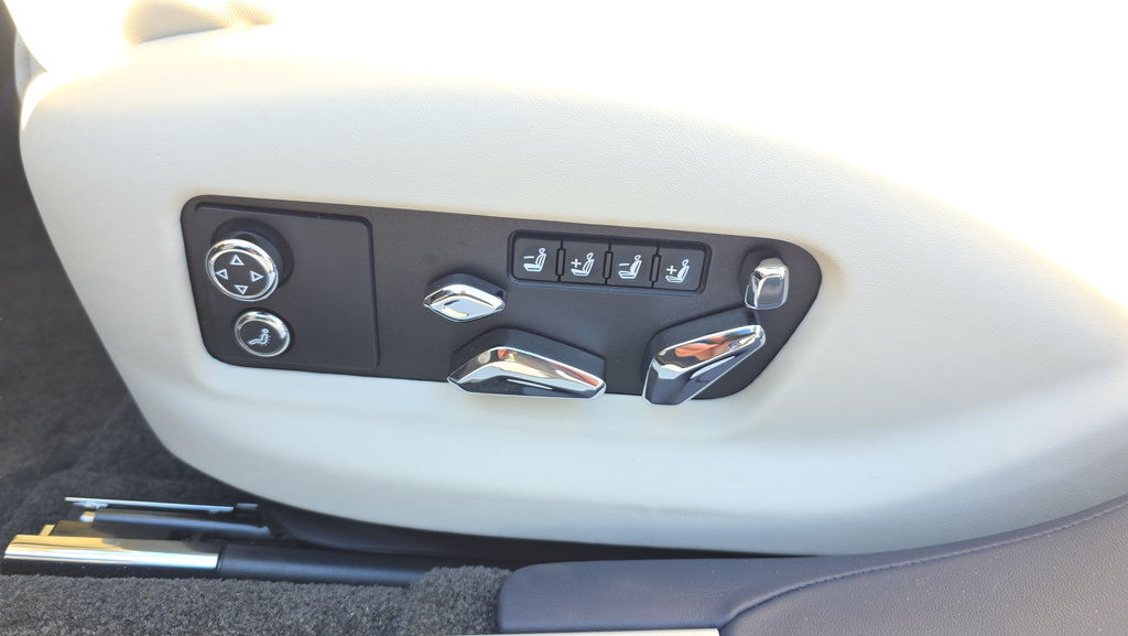 New 2025 Bentley Flying Spur Plug-In Hybrid AWD/4WD image 21
