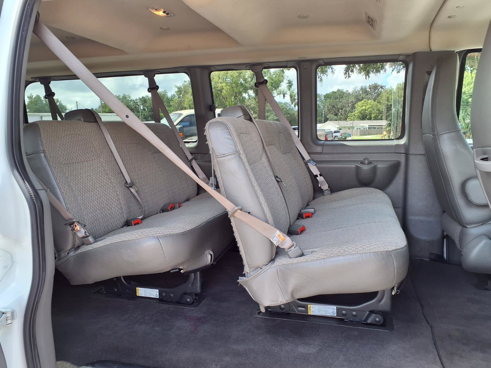 Used 2025 Chevrolet Express 3500 LT w/ LT Preferred Equipment Group RWD image 16