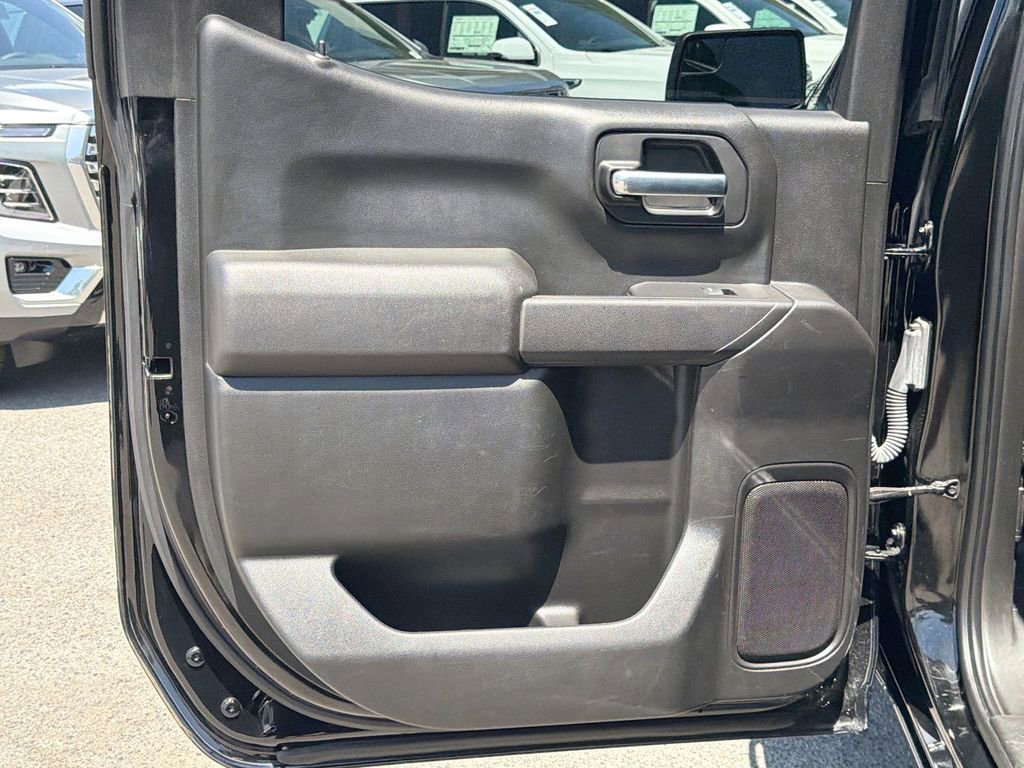 Used 2020 Chevrolet Silverado 1500 Custom w/ Custom Value Package RWD image 22