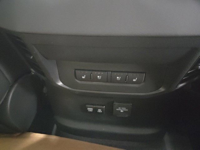 New 2026 Toyota Tundra Platinum AWD/4WD image 14