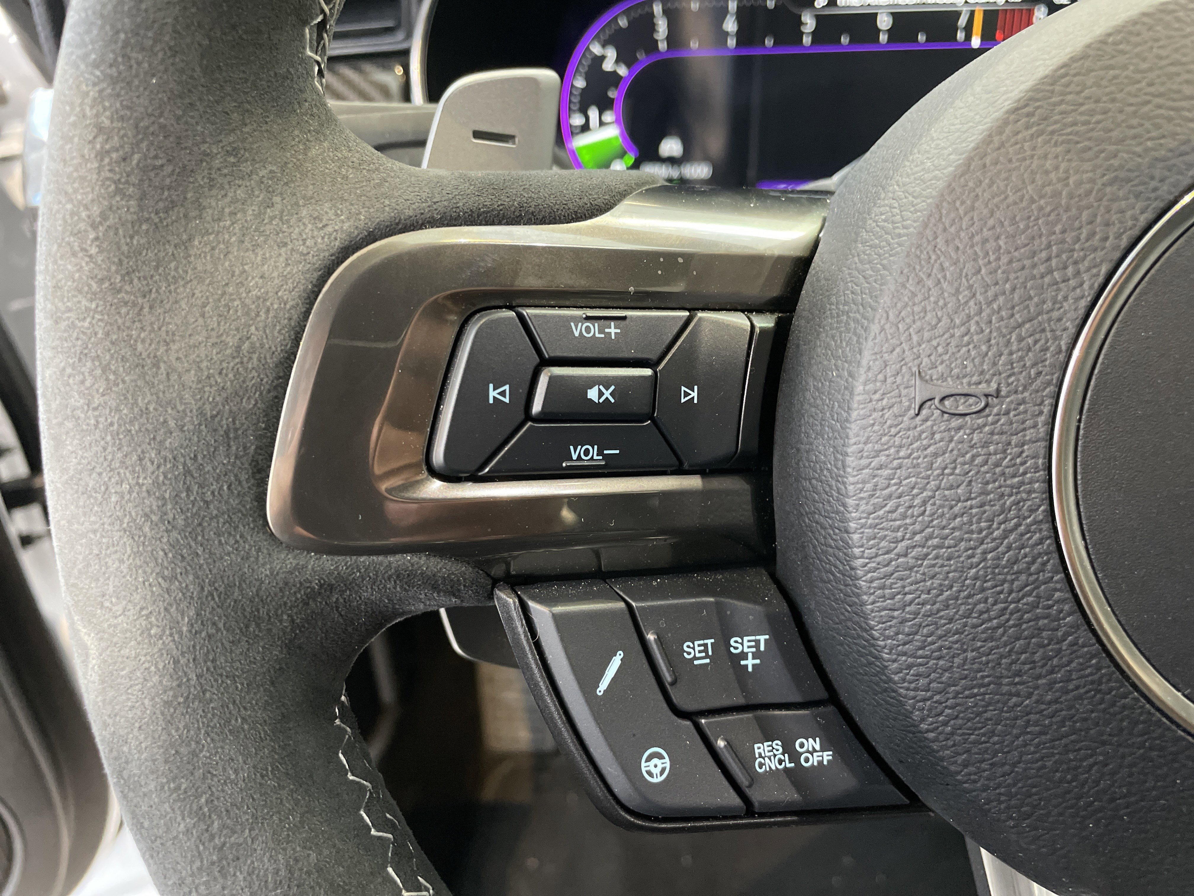 Used 2021 Ford Mustang Shelby GT500 w/ Carbon Fiber Track Pack RWD image 22