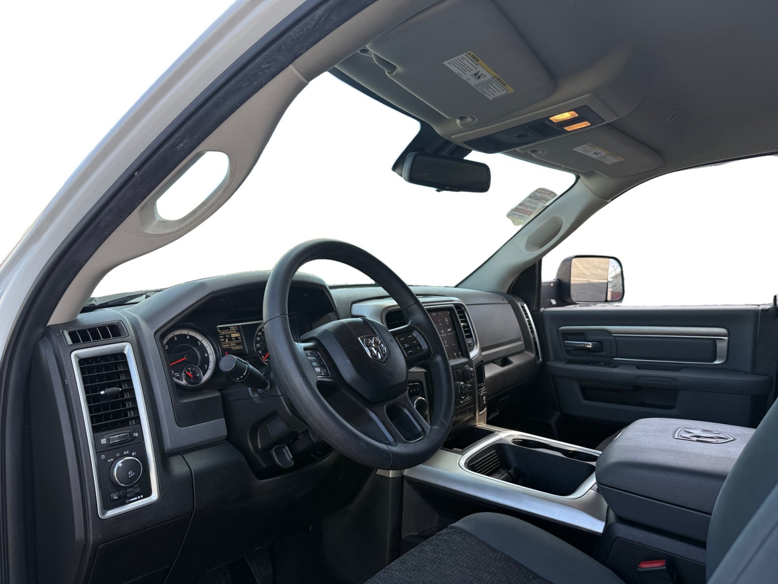Used 2019 RAM 1500 Warlock AWD/4WD image 9
