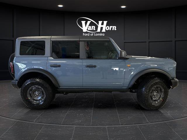 New 2025 Ford Bronco Badlands w/ Sasquatch Package image 2