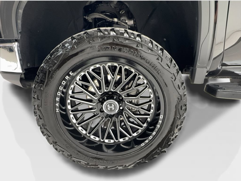 Used 2024 GMC Sierra 1500 SLT AWD/4WD image 14