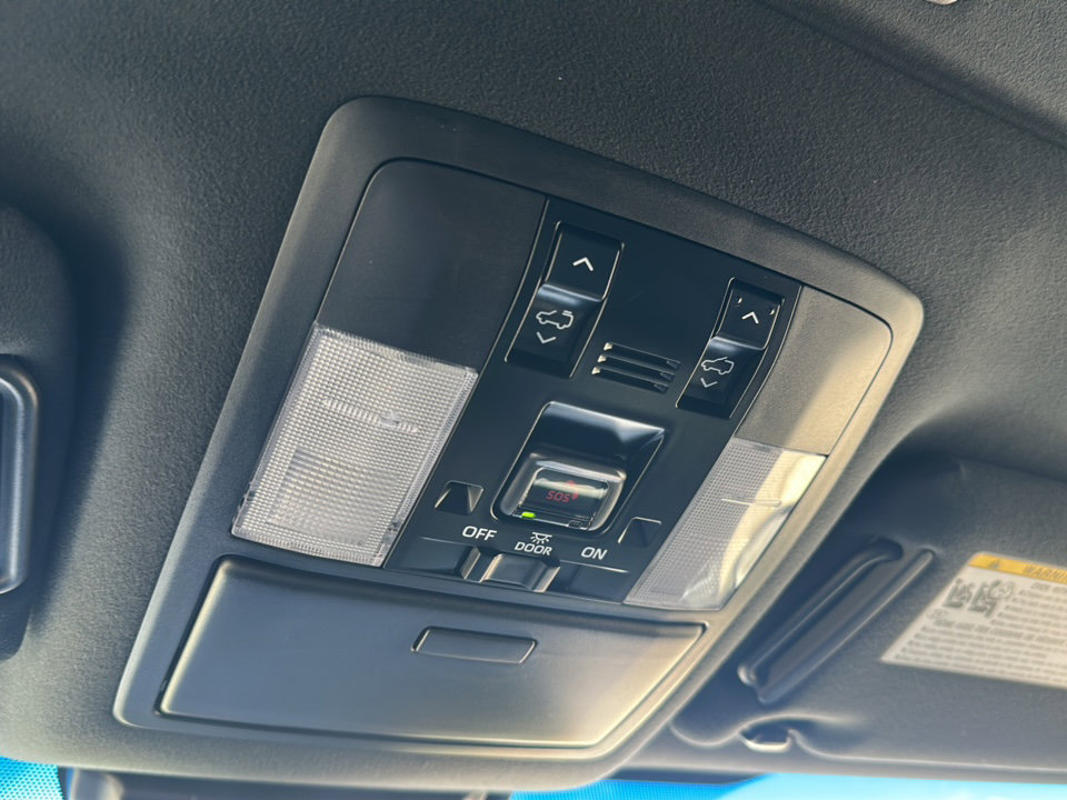 Used 2023 Lexus GX 460 Luxury w/ Accessory Package image 41