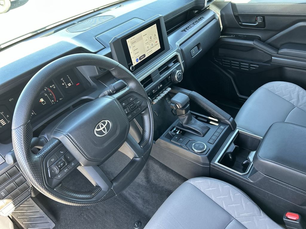 Used 2025 Toyota Tacoma SR5 image 10