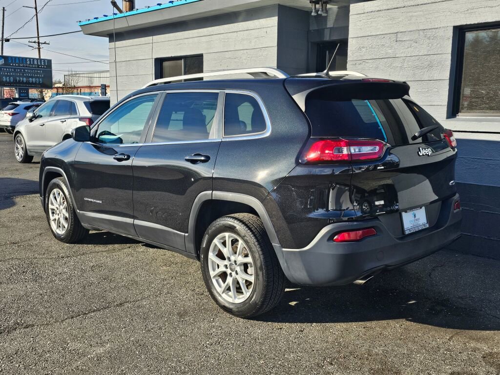 Used 2014 Jeep Cherokee Latitude w/ Cold Weather Group image 4