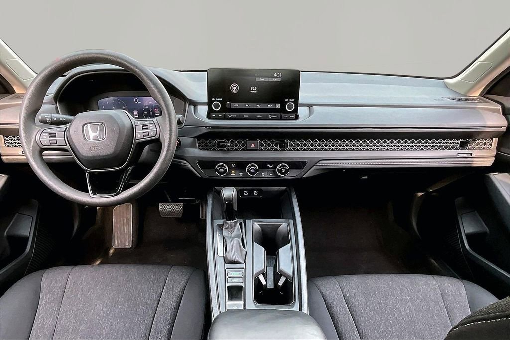 Used 2025 Honda Accord LX image 8