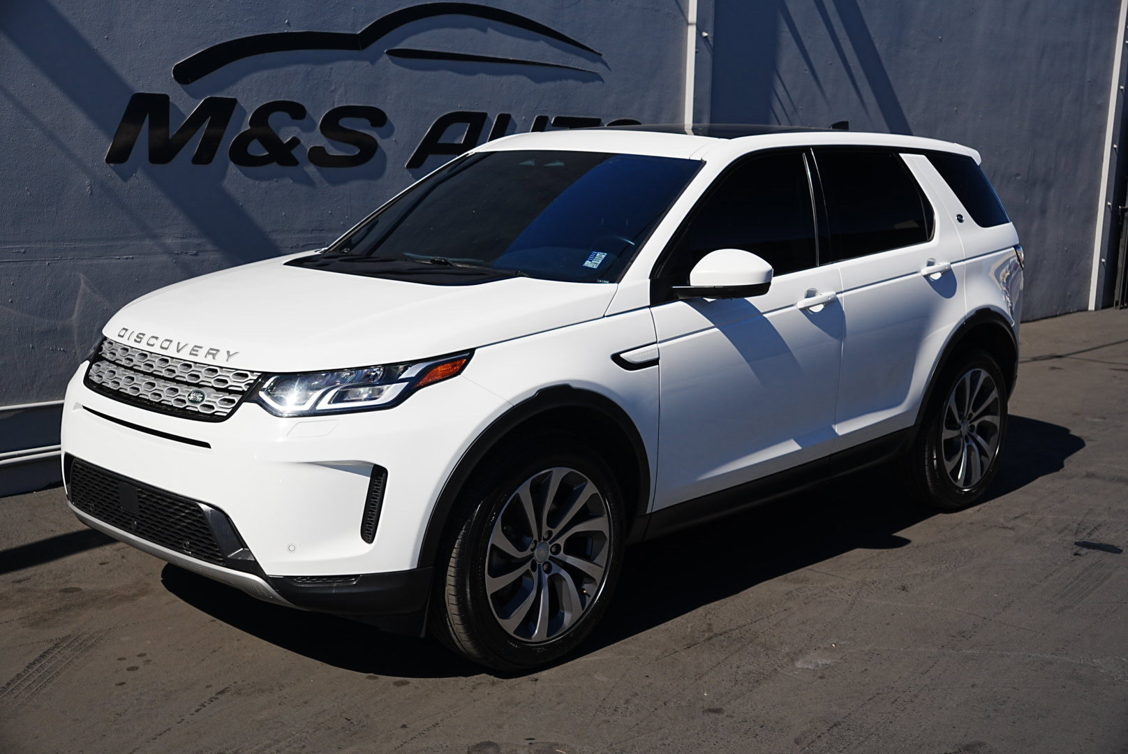 Used 2023 Land Rover Discovery Sport S image 7