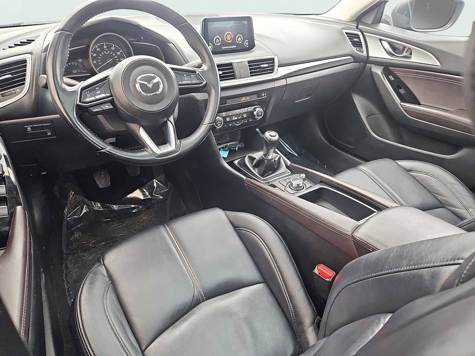 Used 2017 MAZDA MAZDA3 Touring image 11