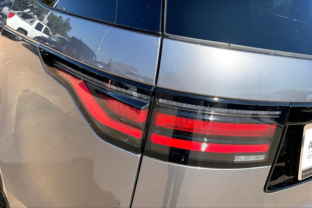Certified 2026 Land Rover Discovery Dynamic SE AWD/4WD image 31