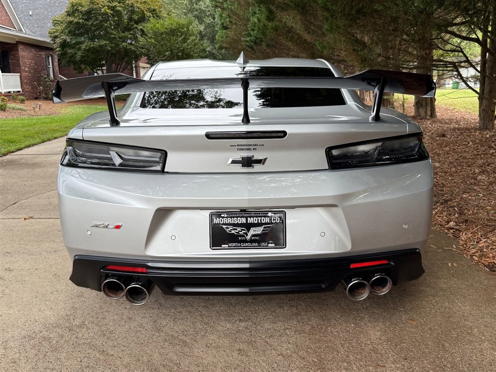 Used 2018 Chevrolet Camaro ZL1 image 25