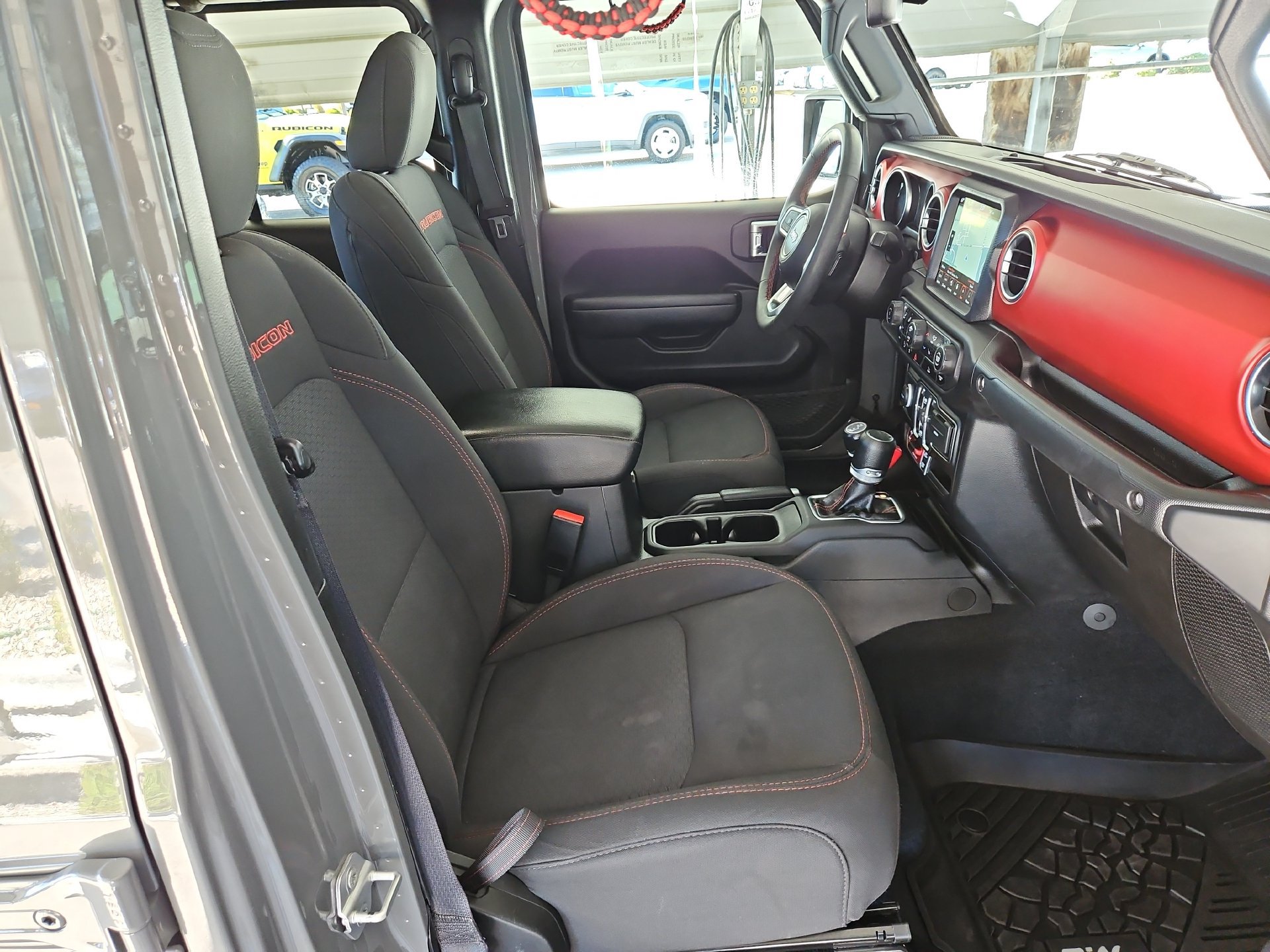 Used 2023 Jeep Gladiator Rubicon w/ Cold Weather Group AWD/4WD image 20