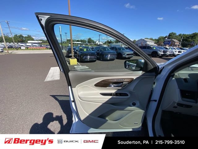 Certified 2020 GMC Terrain Denali w/ Denali Premium Package AWD/4WD image 26