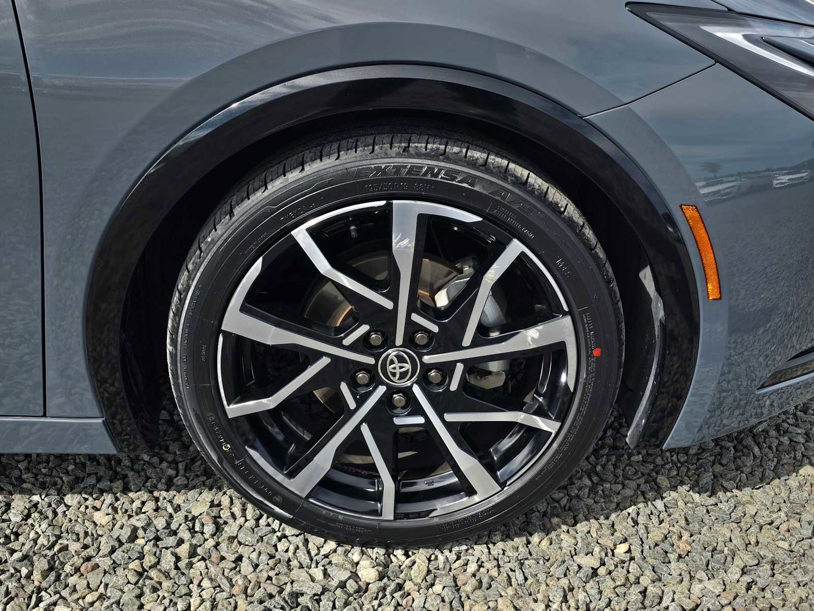 Used 2023 Toyota Prius Prime Premium image 9