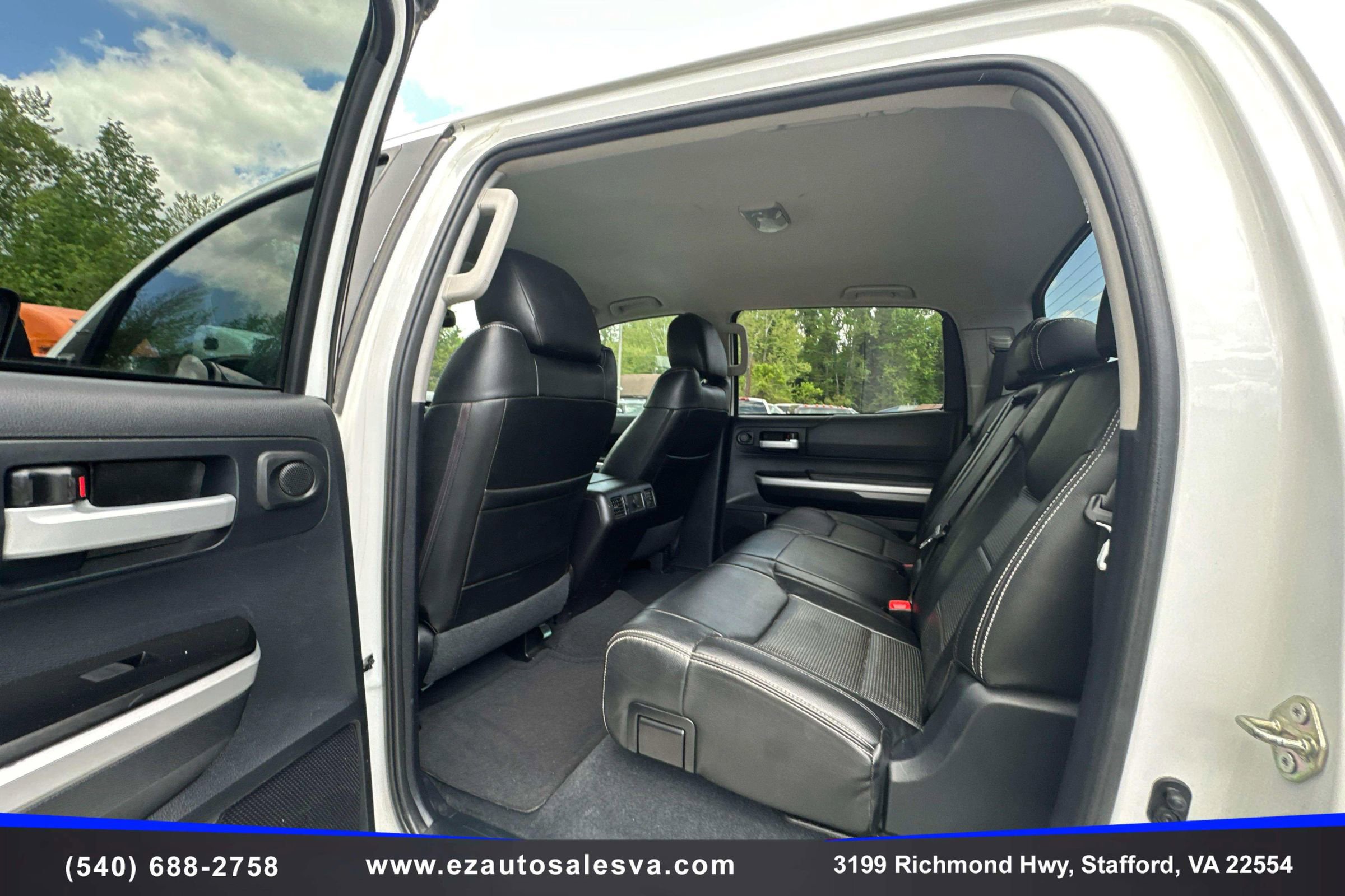 Used 2015 Toyota Tundra SR5 w/ SR5 Upgrade Package AWD/4WD image 24