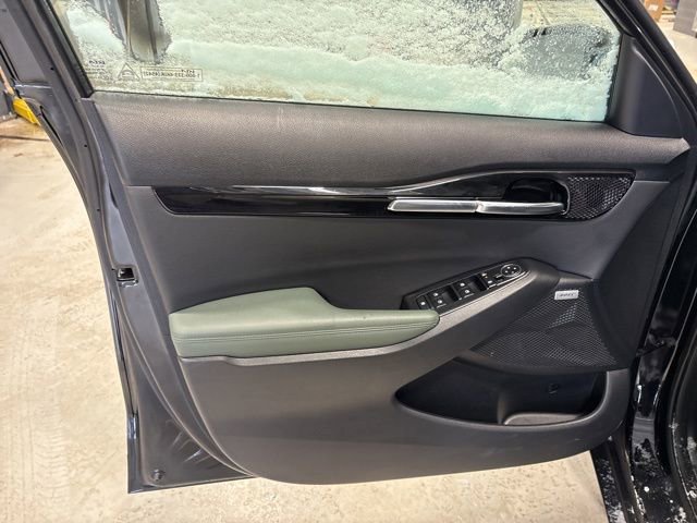 Certified 2024 Kia Seltos SX w/ SX Sunroof Package image 8