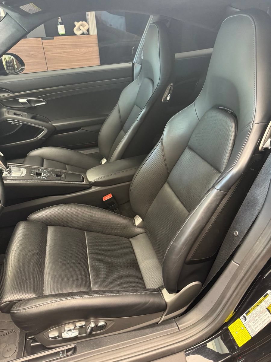 Used 2019 Porsche 911 Turbo S AWD/4WD image 7