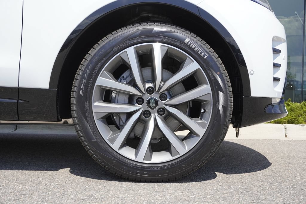 New 2026 Land Rover Discovery Dynamic SE AWD/4WD image 35