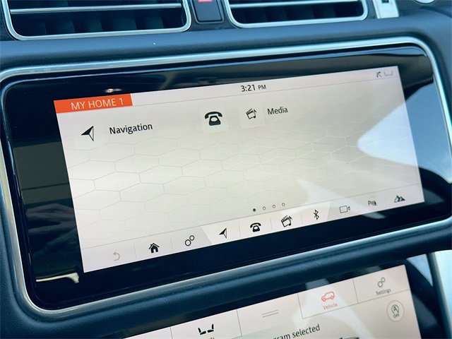 Used 2019 Land Rover Range Rover HSE image 15