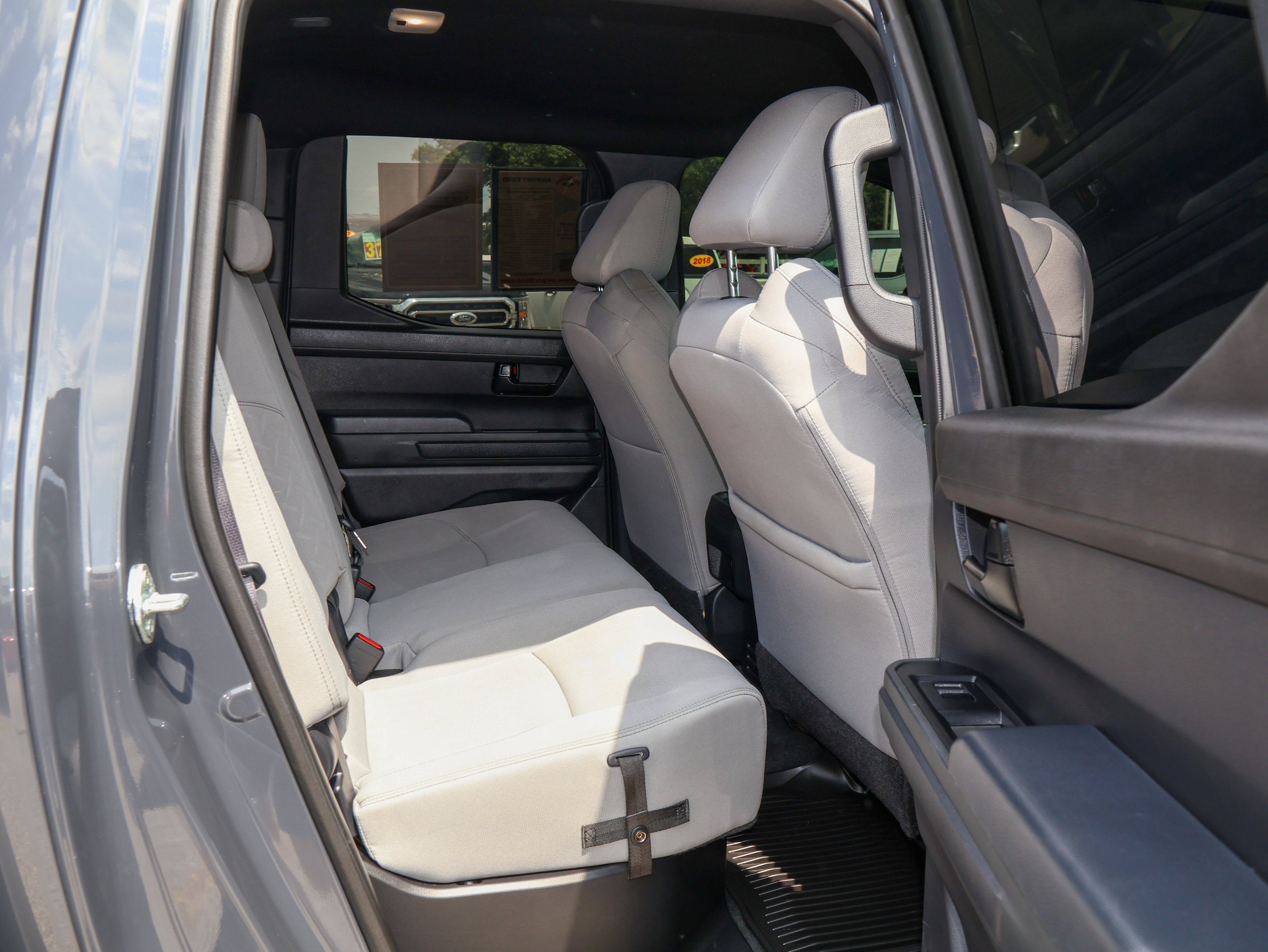 Used 2024 Toyota Tacoma SR5 AWD/4WD image 27