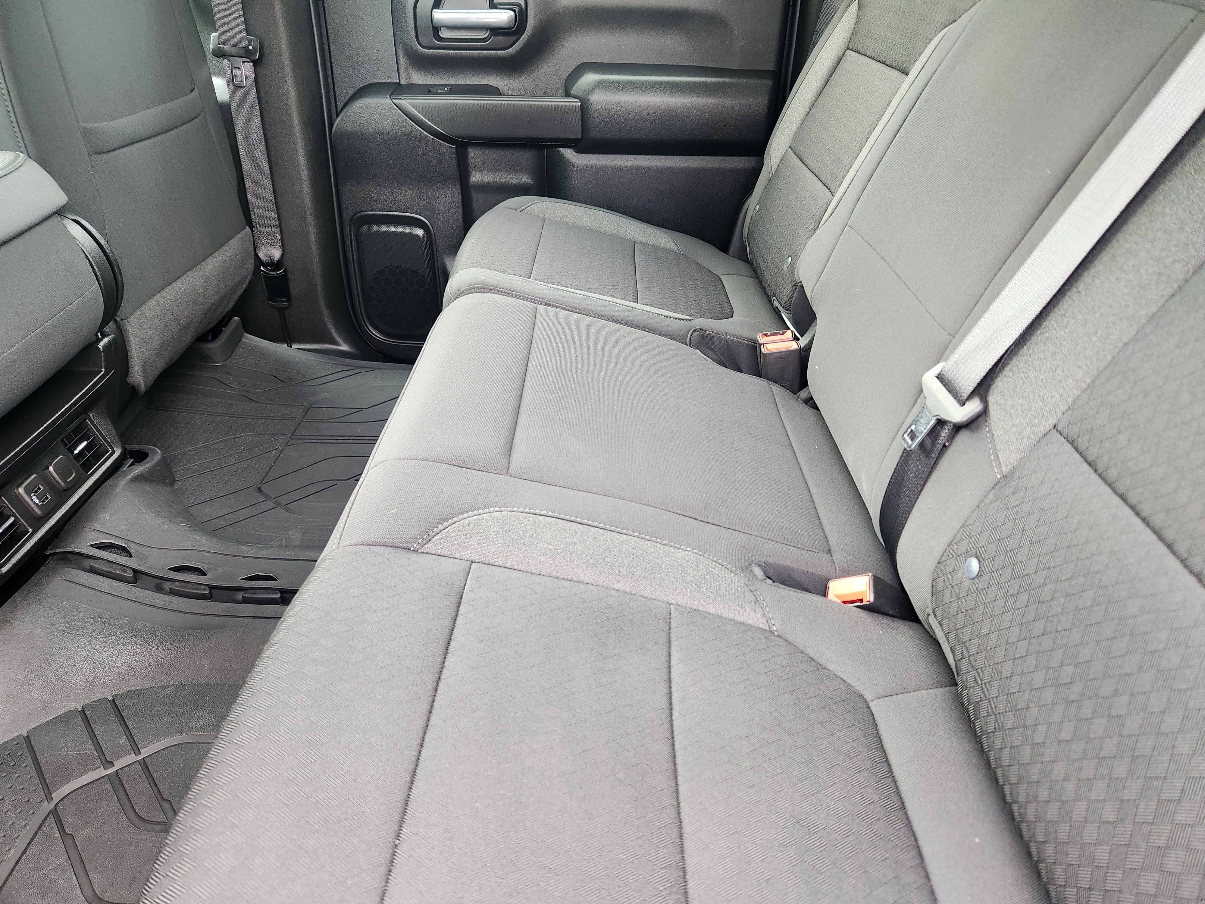 Used 2022 Chevrolet Silverado 3500 LT w/ Convenience Package image 10