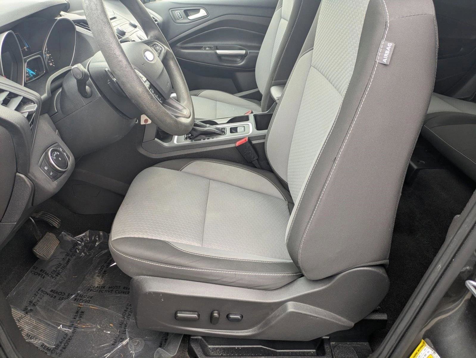 Used 2017 Ford Escape SE FWD image 15