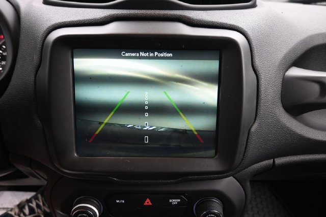 Used 2019 Jeep Renegade Trailhawk AWD/4WD image 19