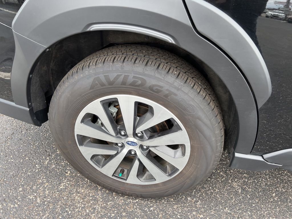 Used 2025 Subaru Outback Premium image 7
