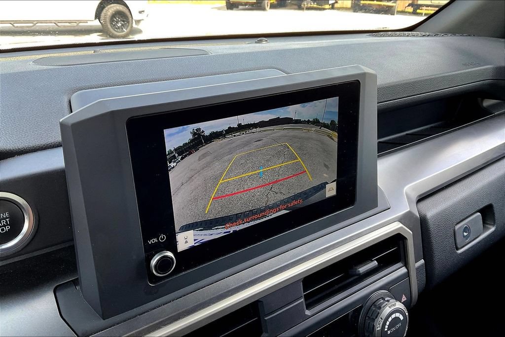 Used 2025 Toyota 4Runner SR5 AWD/4WD image 14