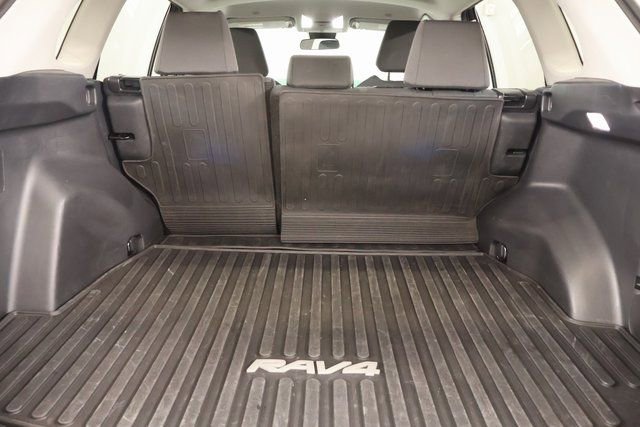 Used 2025 Toyota RAV4 XLE image 26