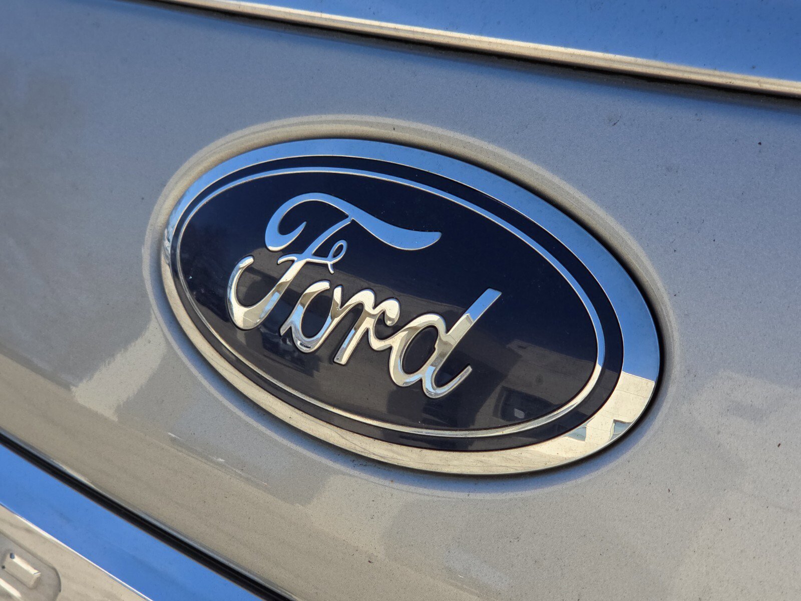 Used 2021 Ford Expedition Limited image 8