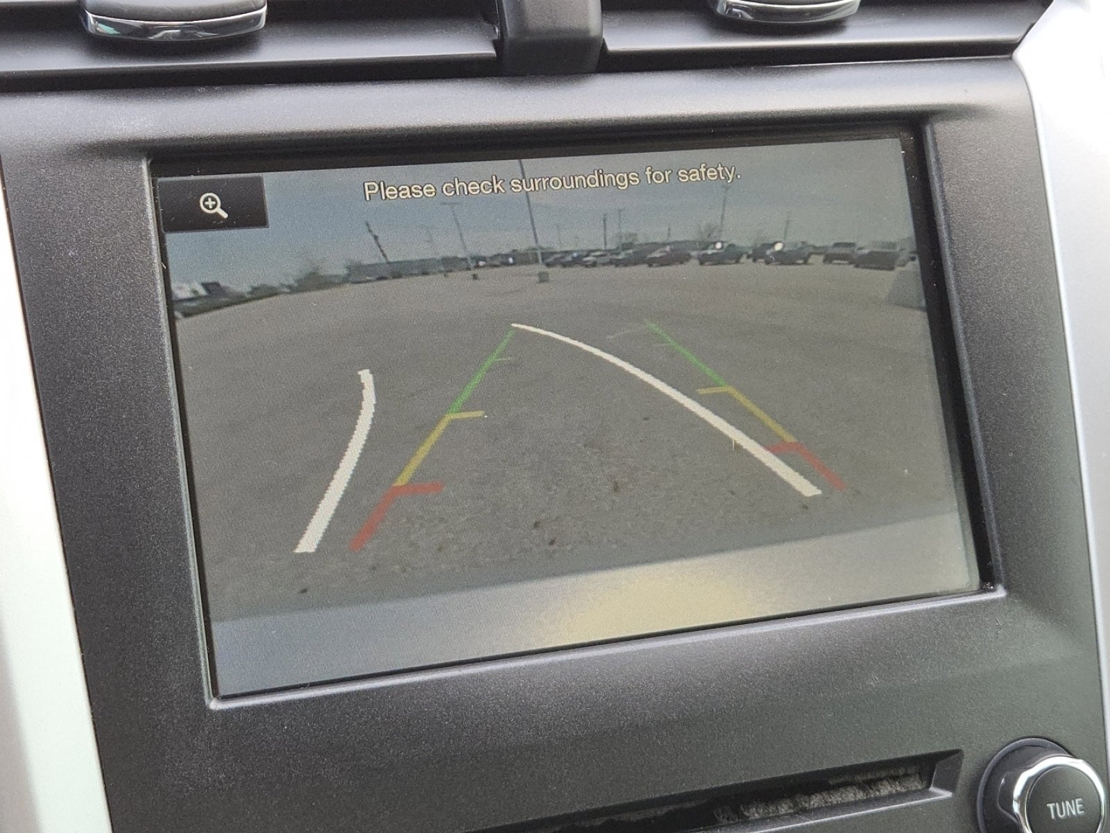 Used 2016 Ford Fusion SE image 6