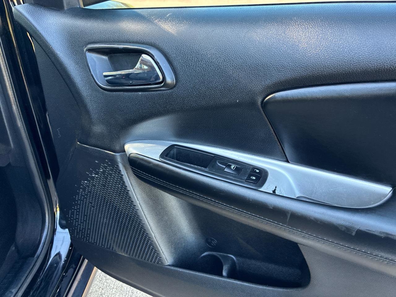 Used 2018 Dodge Journey SE w/ Blacktop Package image 44