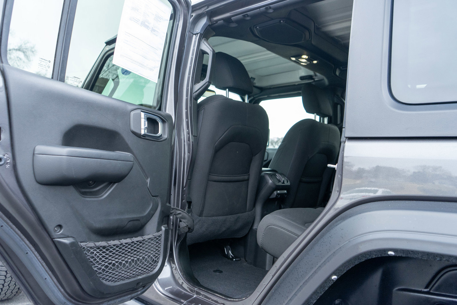 Used 2021 Jeep Wrangler Unlimited Sport image 27