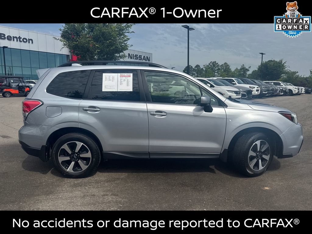 Used 2017 Subaru Forester 2.5i Premium AWD/4WD image 3