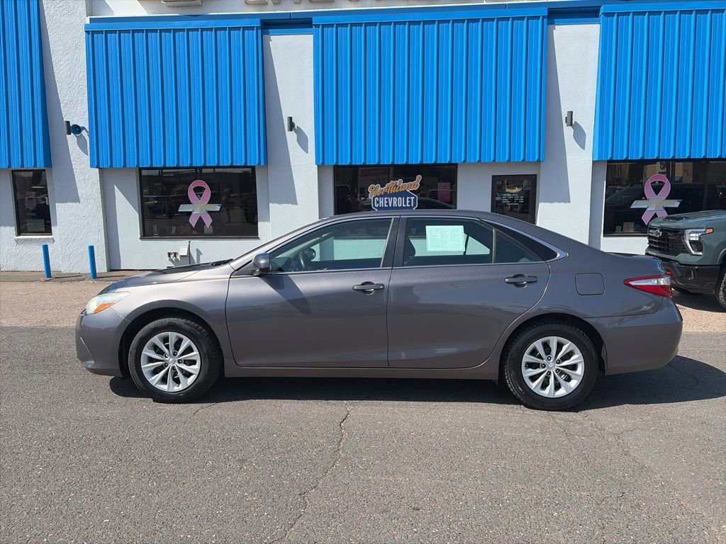 Used 2016 Toyota Camry LE FWD image 8