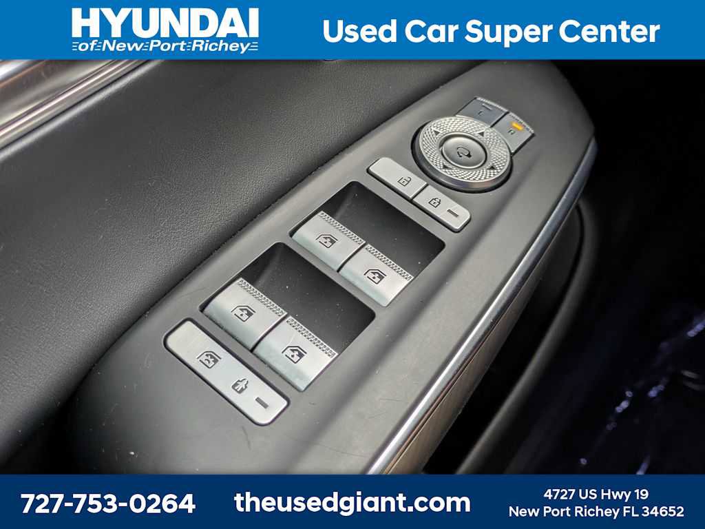 Used 2022 Genesis GV70 2.5T w/ Select Package AWD/4WD image 37