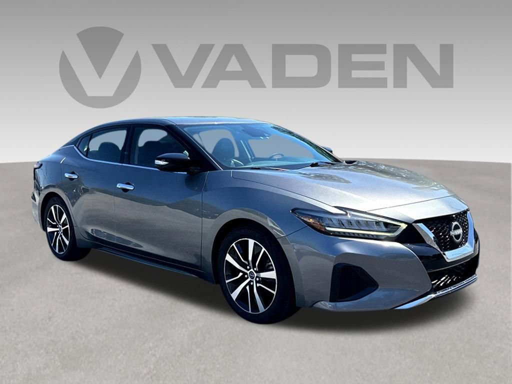 Used 2023 Nissan Maxima SV w/ Floor Mat Group
