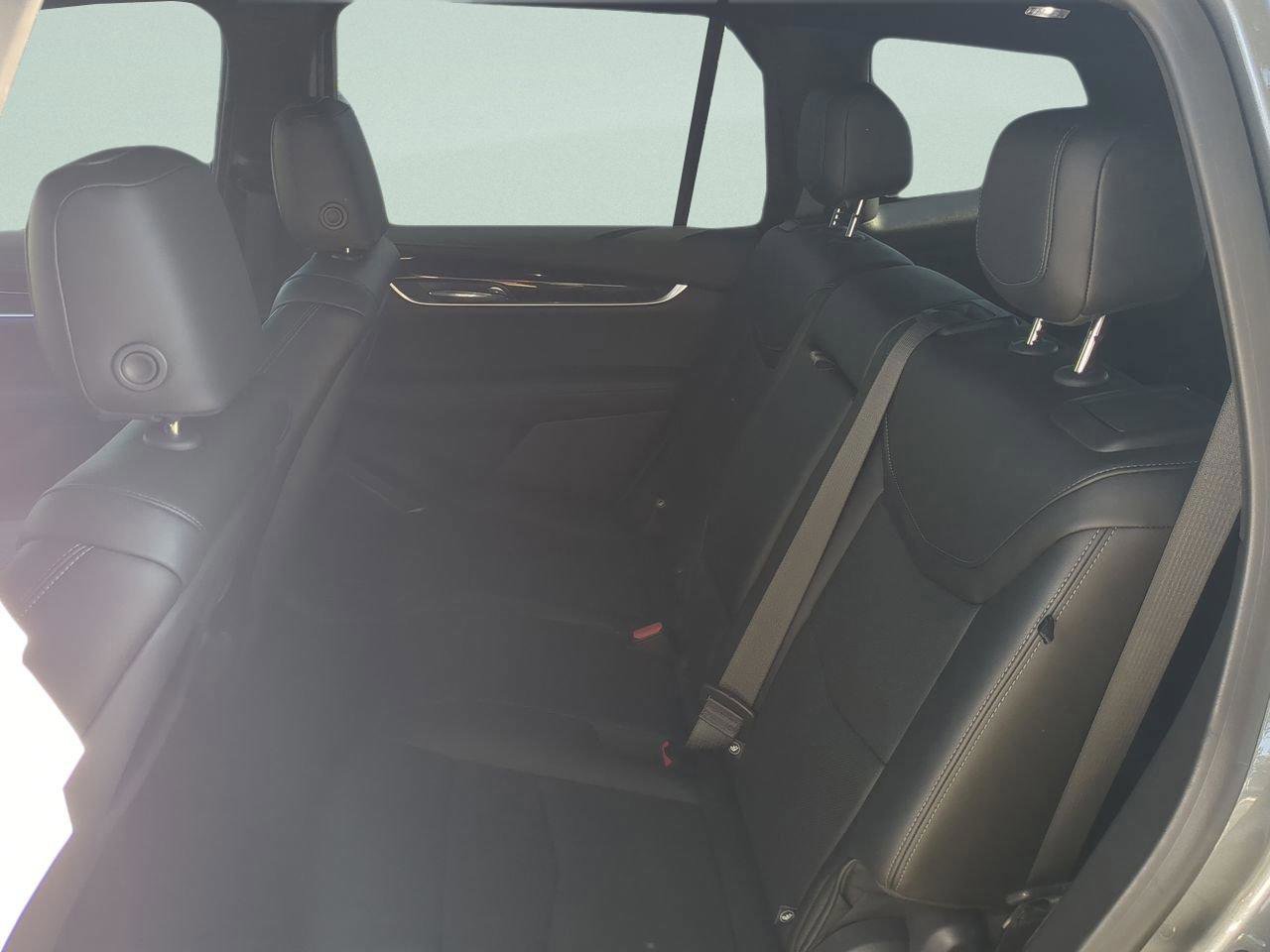Used 2021 Cadillac XT6 Premium Luxury FWD image 10