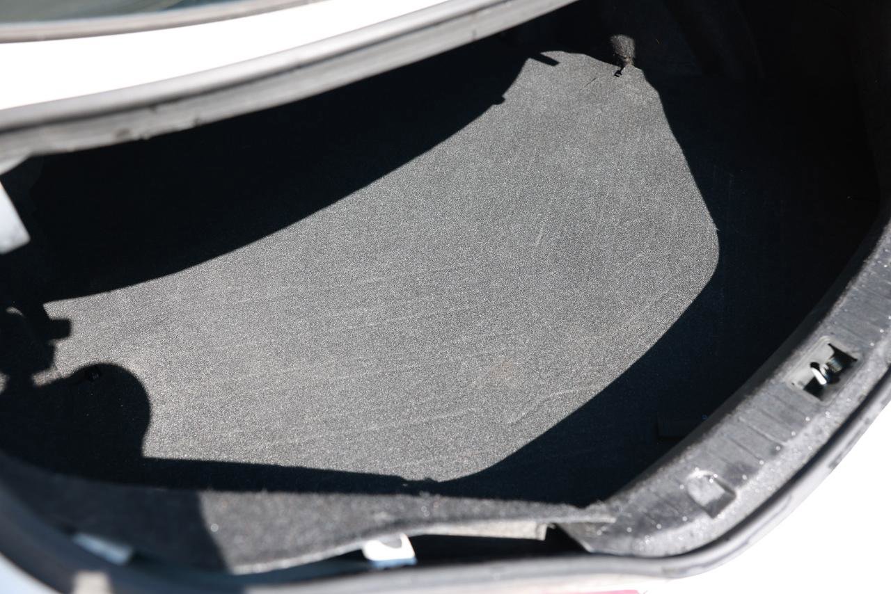 Used 2013 Hyundai Genesis 3.8 image 24