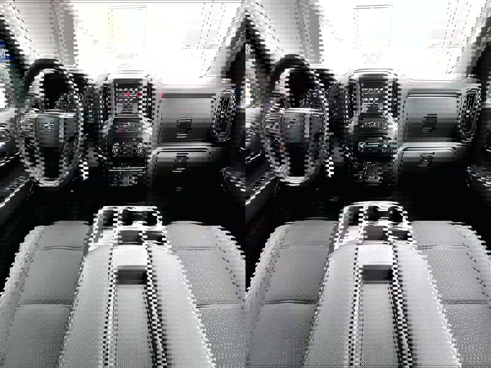 Used 2019 Chevrolet Silverado 1500 Custom Trail Boss w/ Custom Convenience Package AWD/4WD image 21