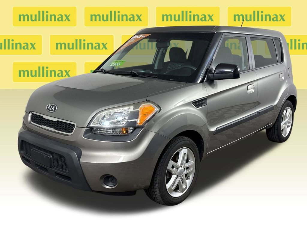 Used 2010 Kia Soul + FWD image 14