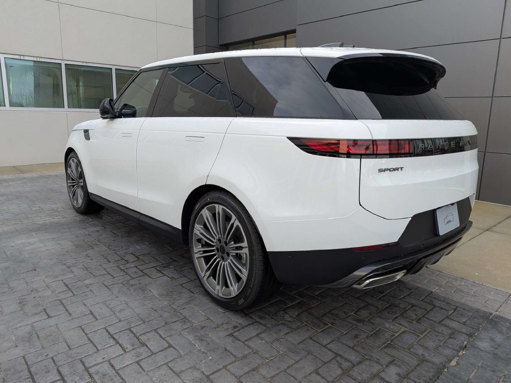 New 2027 Land Rover Range Rover Sport SE AWD/4WD image 3