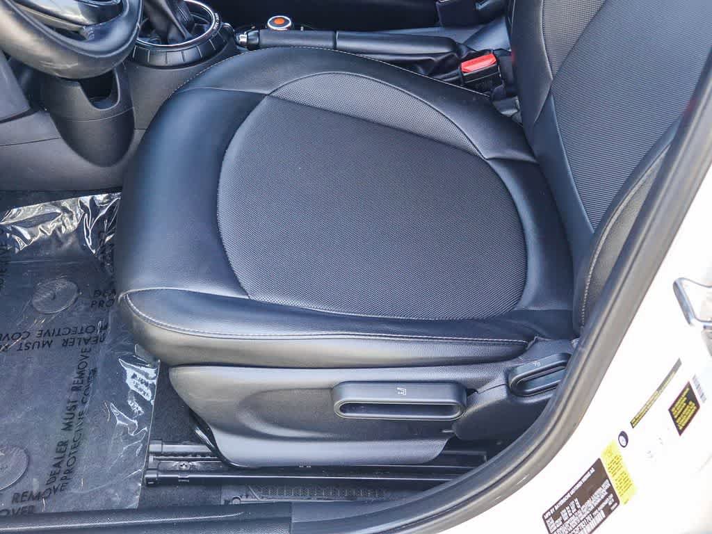 Used 2015 MINI Cooper 4-Door Hardtop FWD image 20