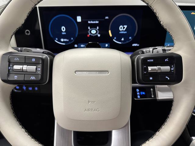 Used 2025 Hyundai Santa Fe Calligraphy image 18