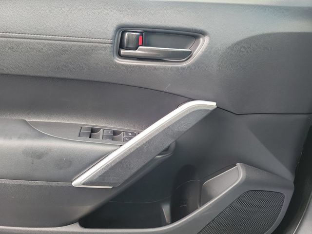 Used 2022 Toyota Corolla Cross LE w/ Moonroof Package FWD image 14