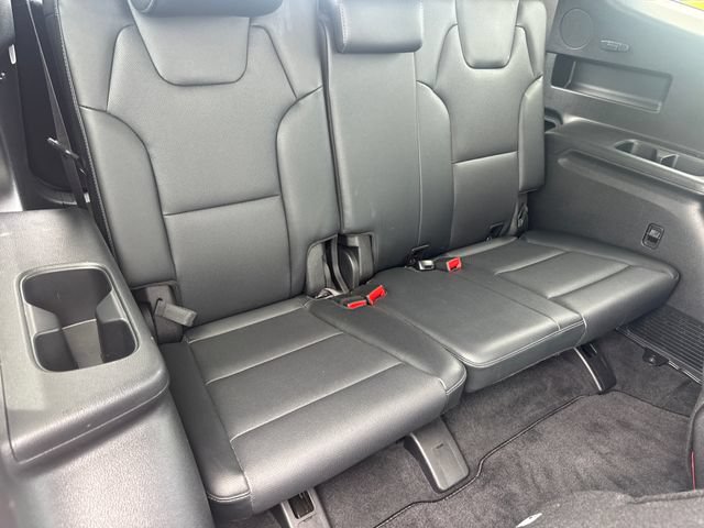 Used 2025 Kia Telluride EX w/ EX Captain's Chair Package FWD image 13