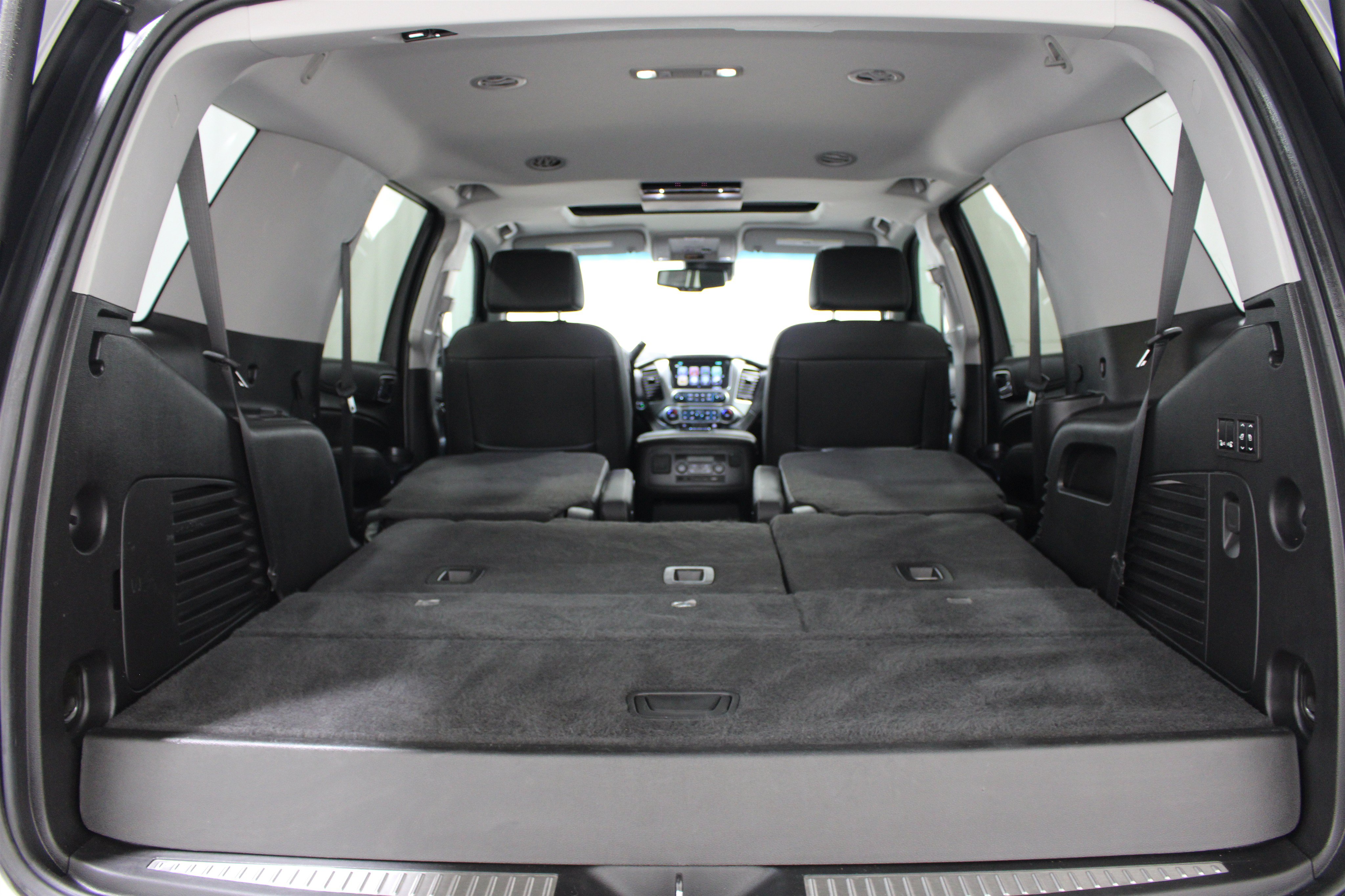 Used 2019 Chevrolet Tahoe LT w/ LT Signature Package AWD/4WD image 23